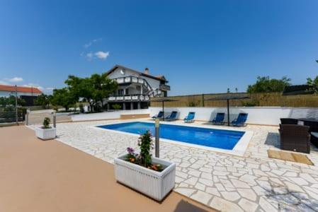 Villa Luka Donje Rastane Екстер'єр фото